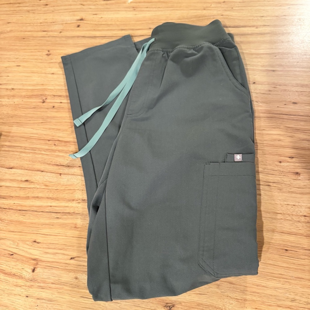 Figs Technical Collection Pants - Picture 3 of 4